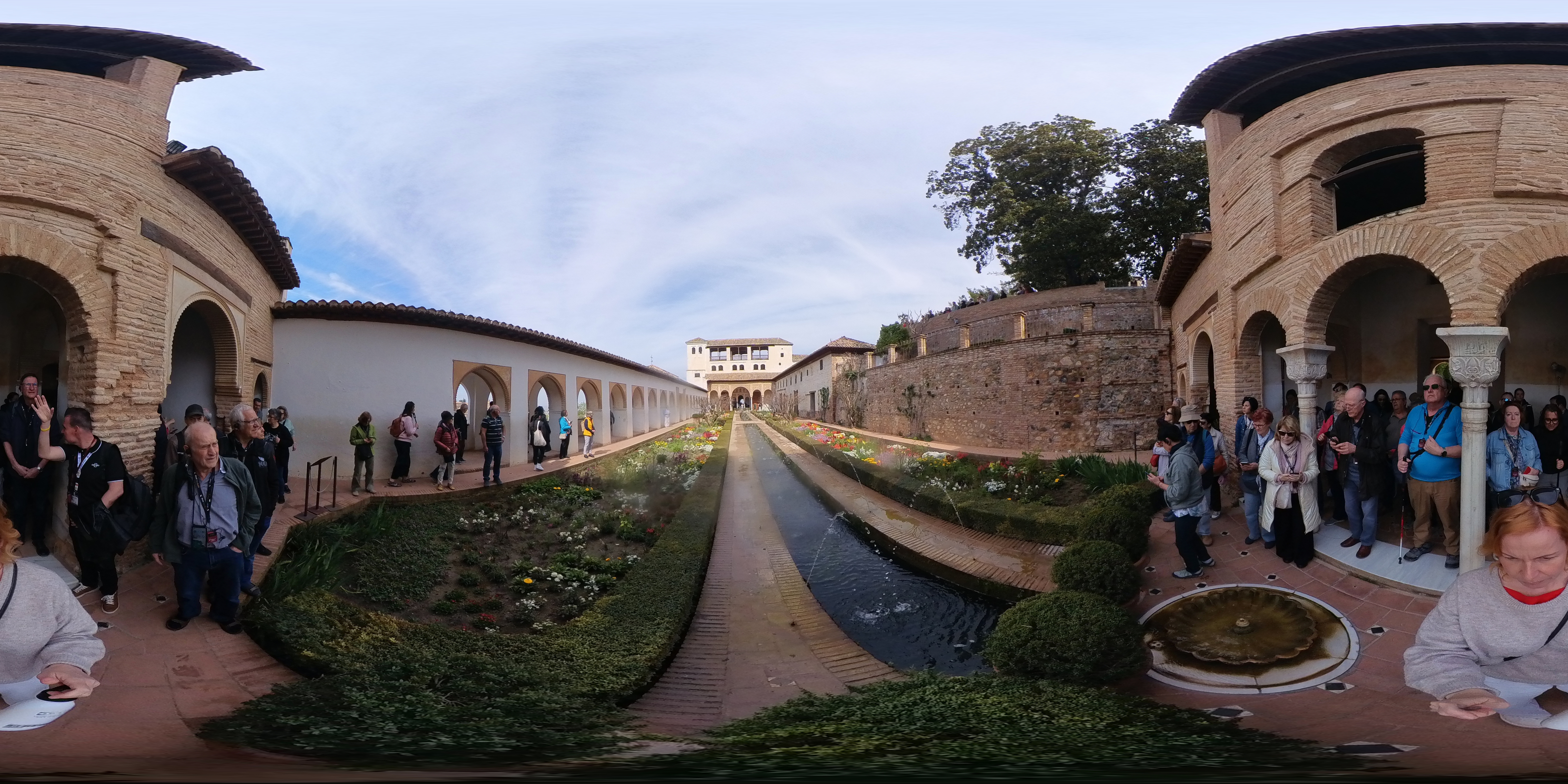 CZ_Malaga_Alhambra_Water and space