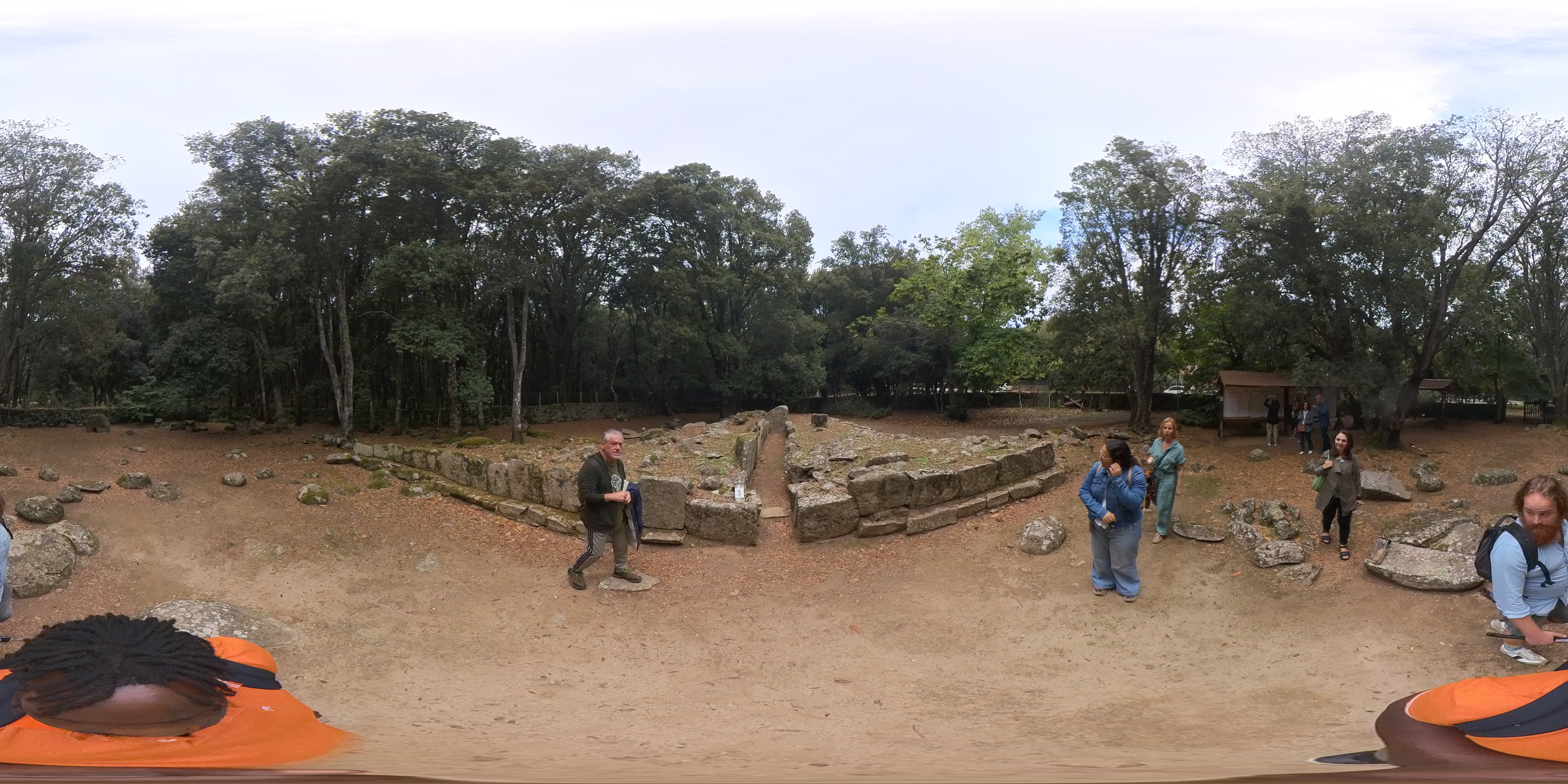 Cz_Tombs of the Giants