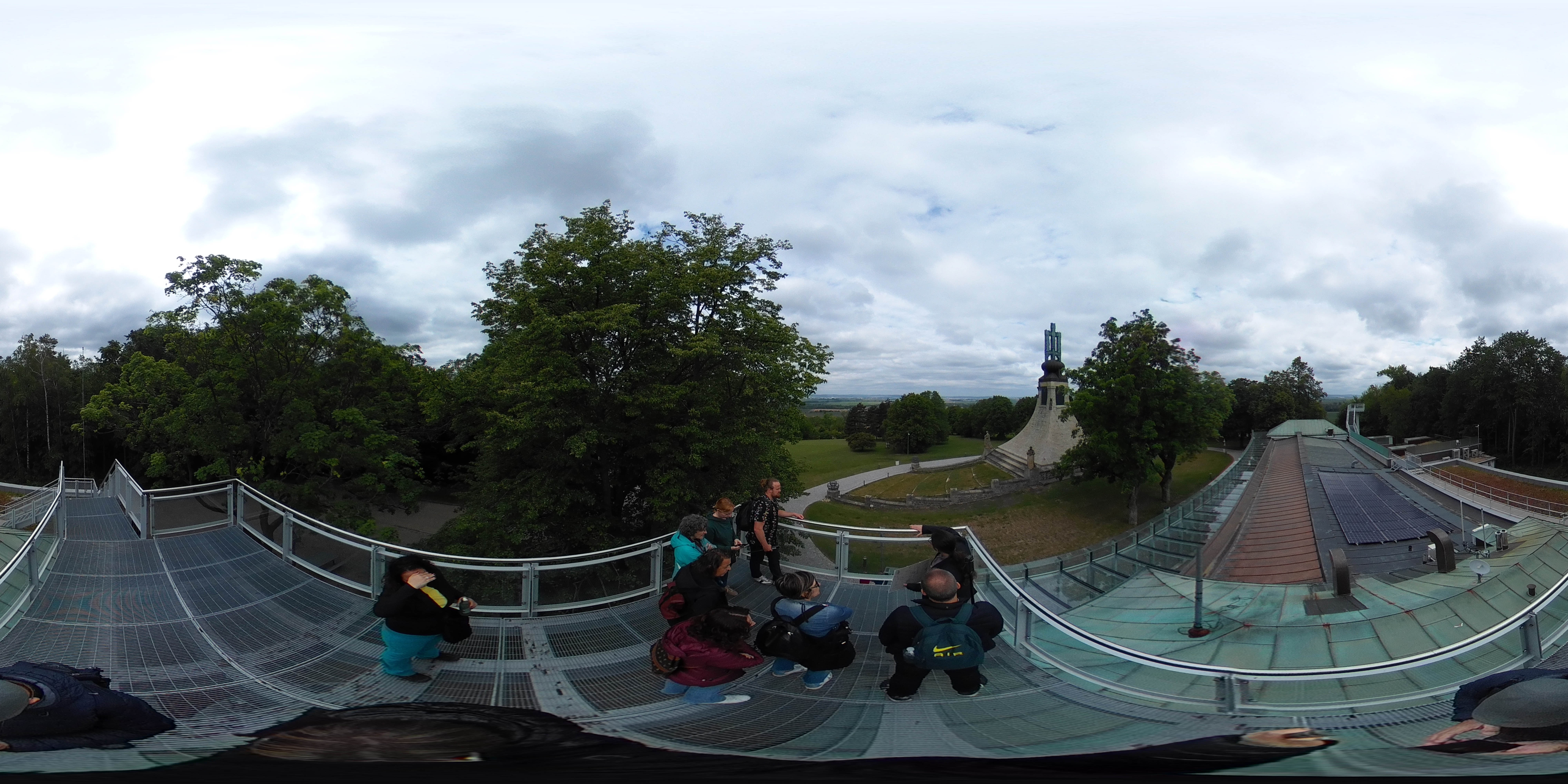 IT_CZ_The Cairn of Peace Memorial